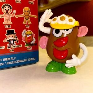 Retro Toys Exclusive Mrs. Potato Head Collectible